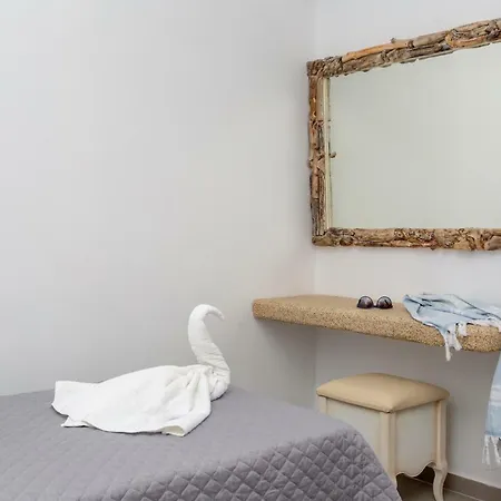 Eudaimonia Apartment *