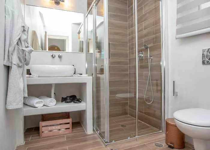 Eudaimonia * Naxos City